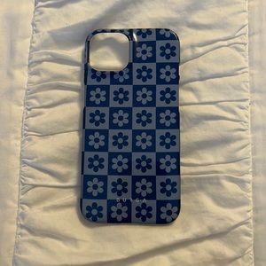 NEVER WORN phone case. Burga Brand. Iphone 14.